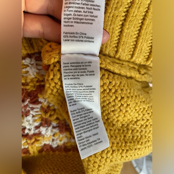 Top shop mustard cropped sweater. Size 2 - Picture 5 of 5